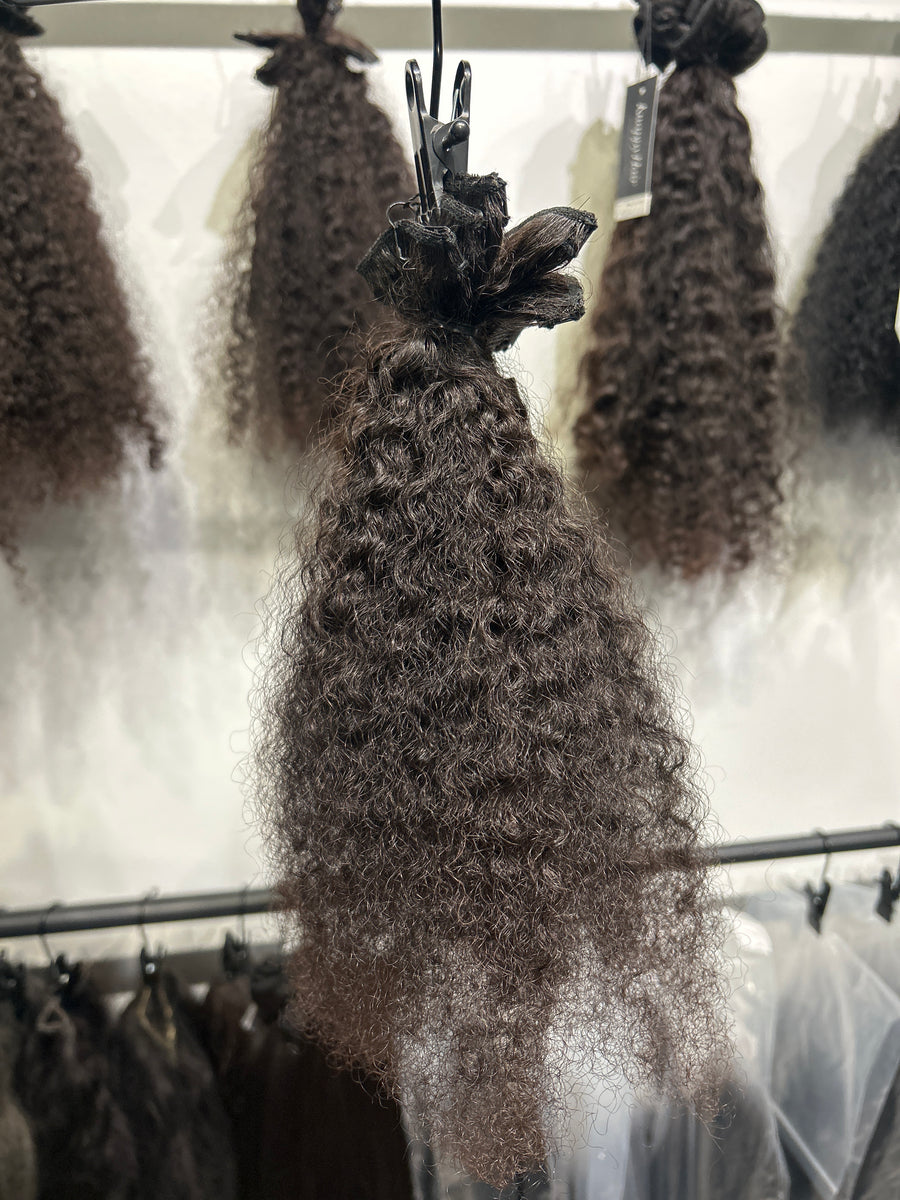 Clearance: 16" Knatural Kurly Clip Ins - 5 PC
