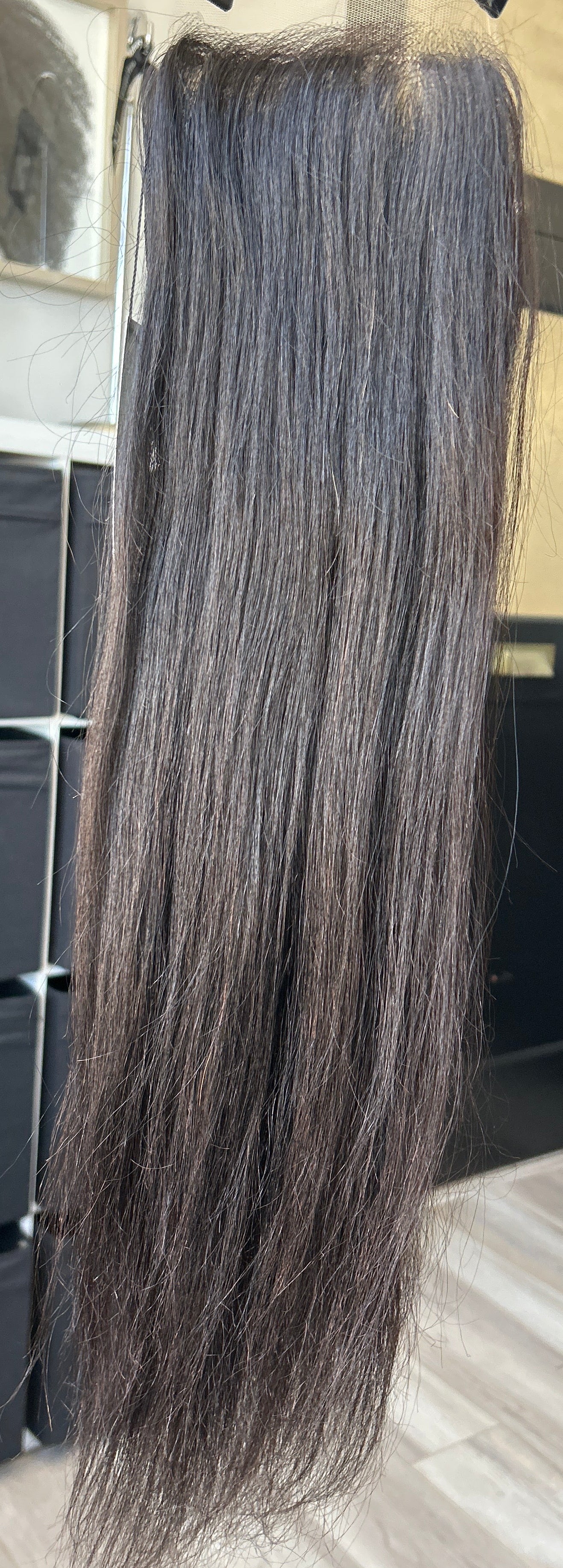 Clearance: 24" Knatural Straight Closure