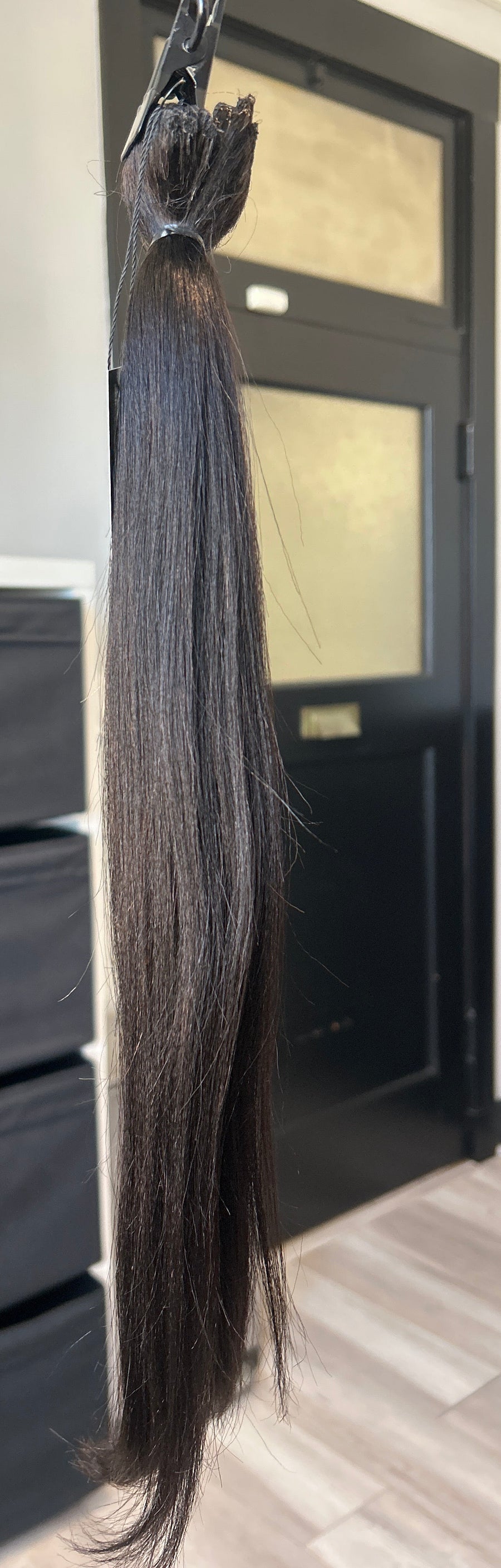 Clearance: 18" Knatural Straight Clip Ins - 8 PC