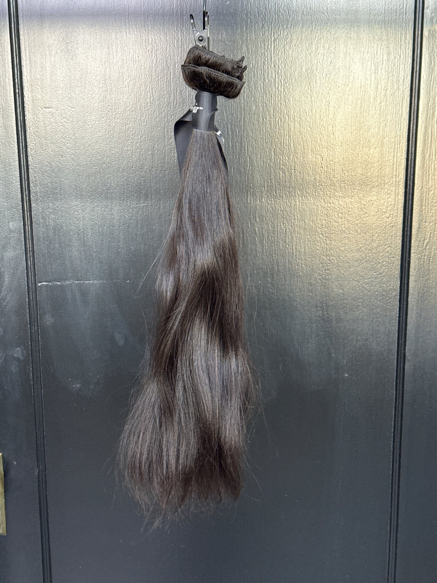 Clearance: 20” Knatural Straight Clip Ins, 5 Piece Set