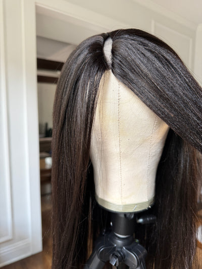 In Stock: Knatural Straight U Part Wig