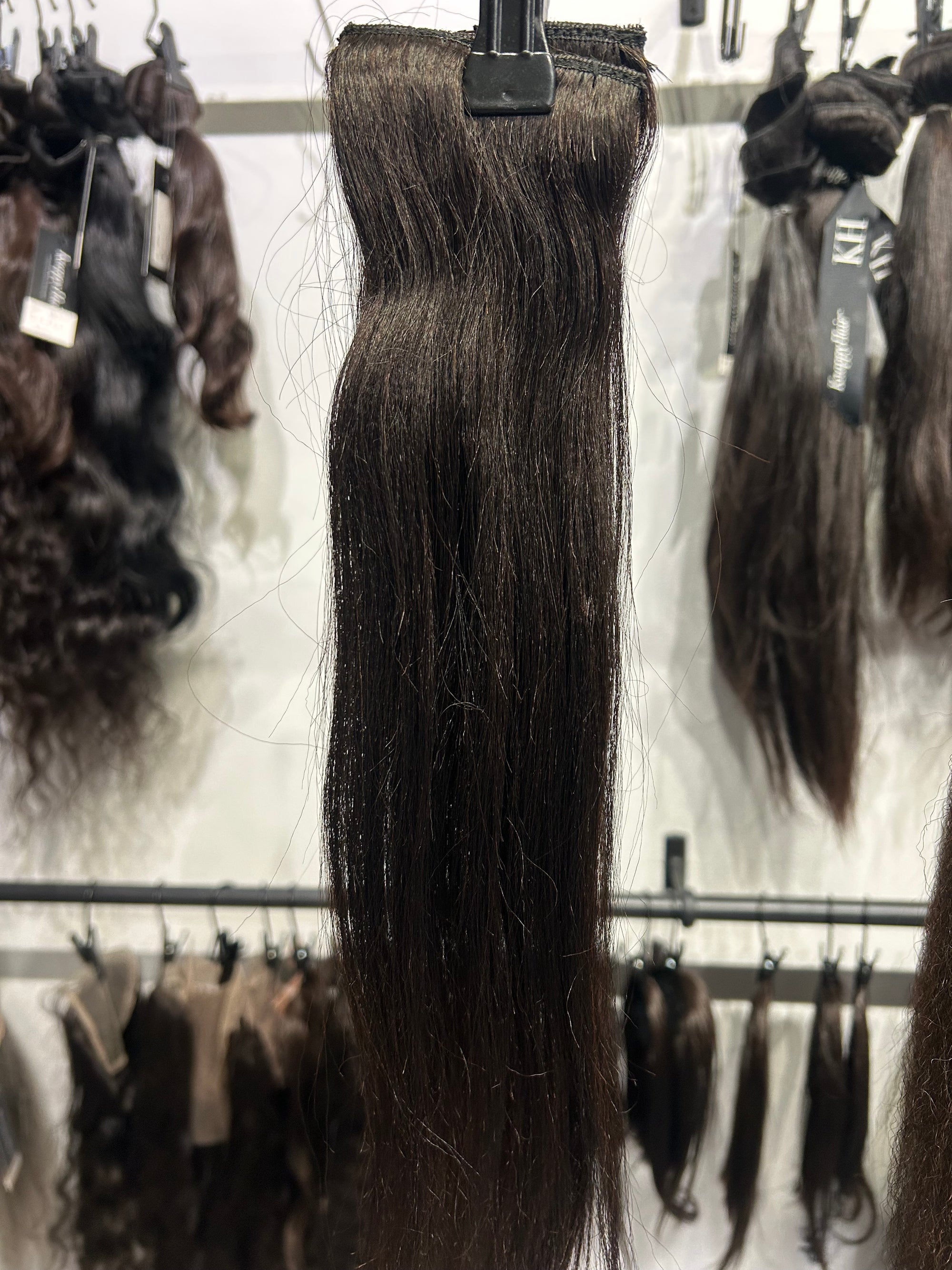 Clearance: 18" Knatural Straight Clip-ins 2pc