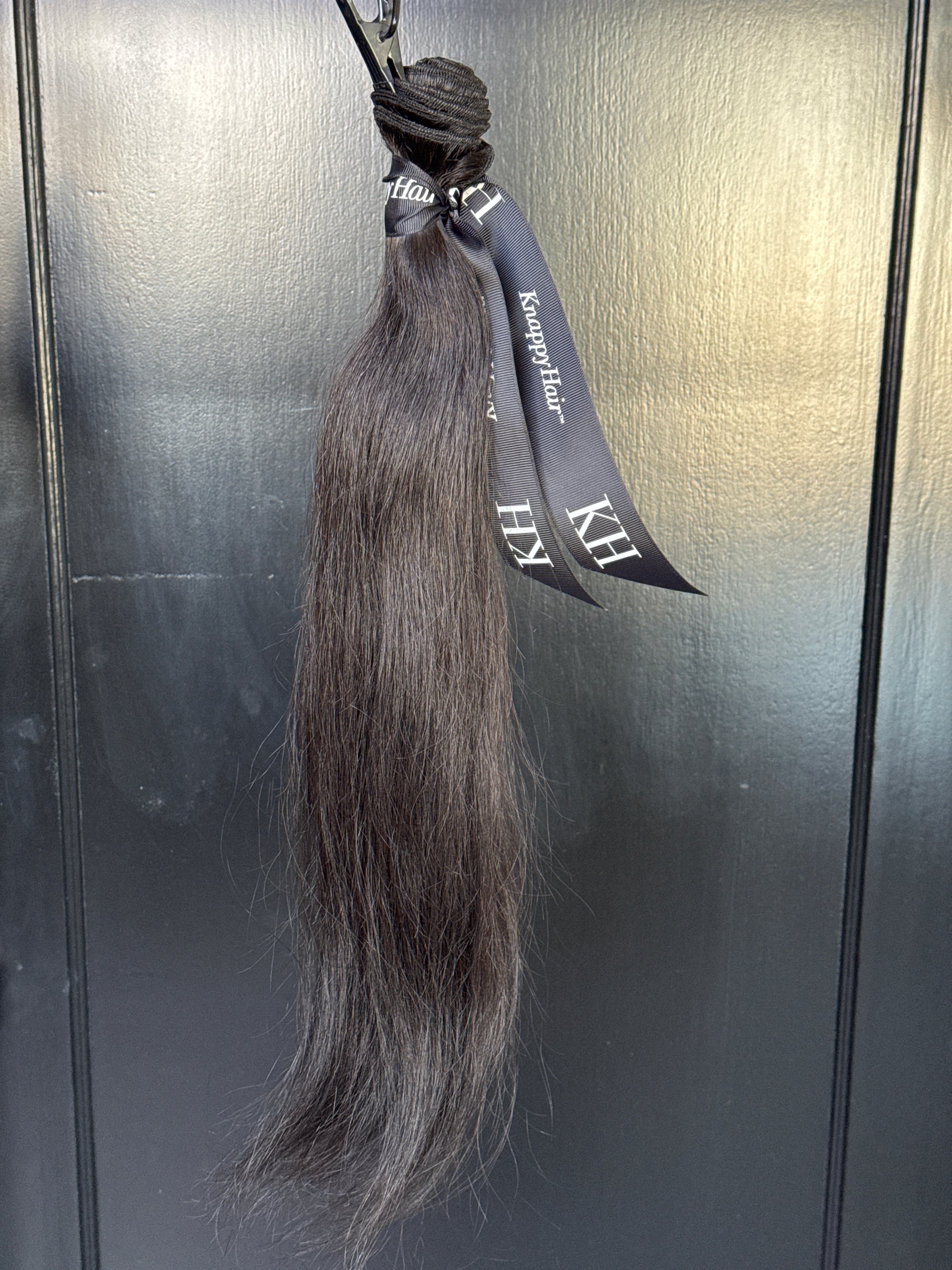 Clearance: 20” Knatural Straight Weft