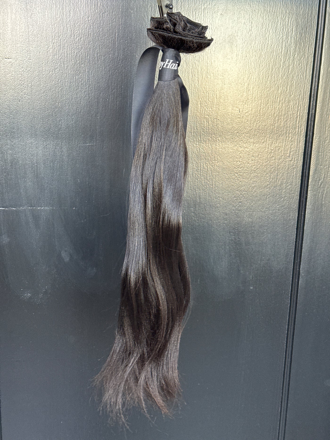 Clearance: 20” Knatural Straight Clip Ins, 5 Piece Set