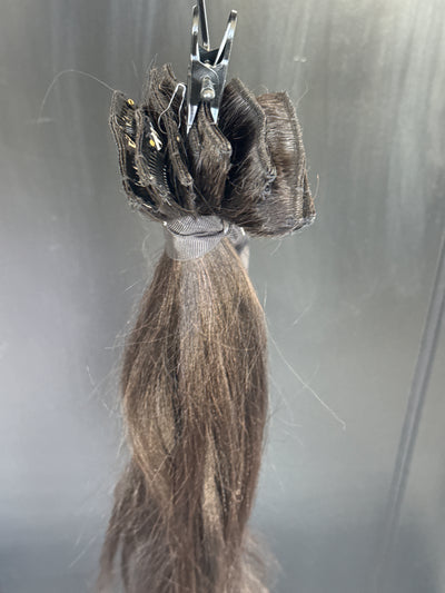 Clearance: 18” Knatural Straight Clip Ins, 8 Piece Set