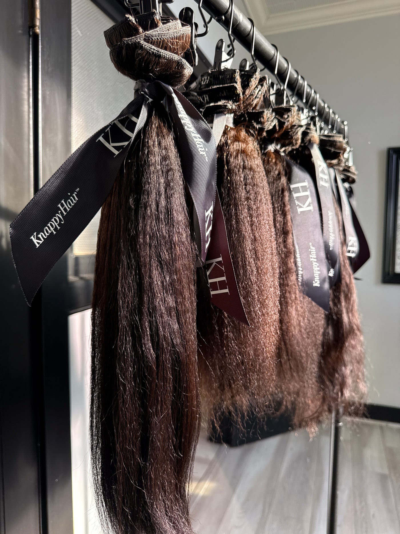 Clearance: 18” Knatural Coarse Clip-Ins 4 Piece Set