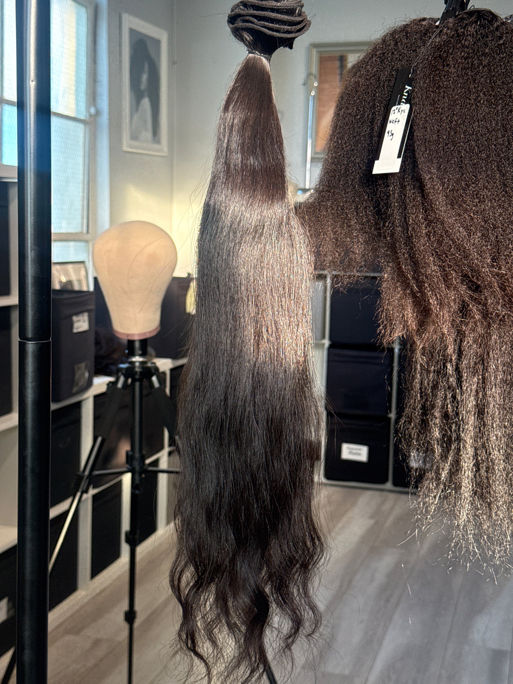 Clearance: 22" Body Wave Weft