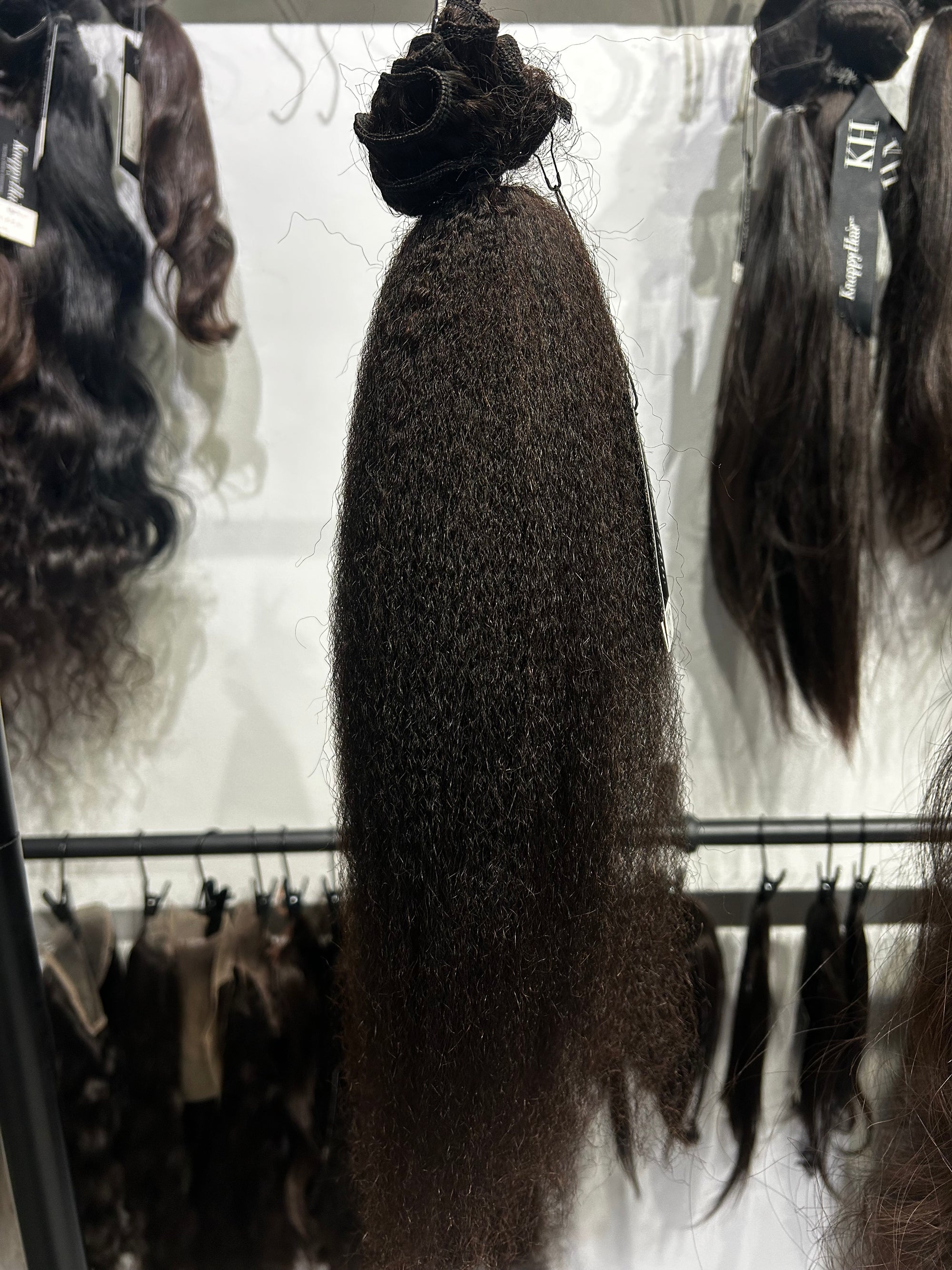 Clearance: 18" Kinky Coarse Weft