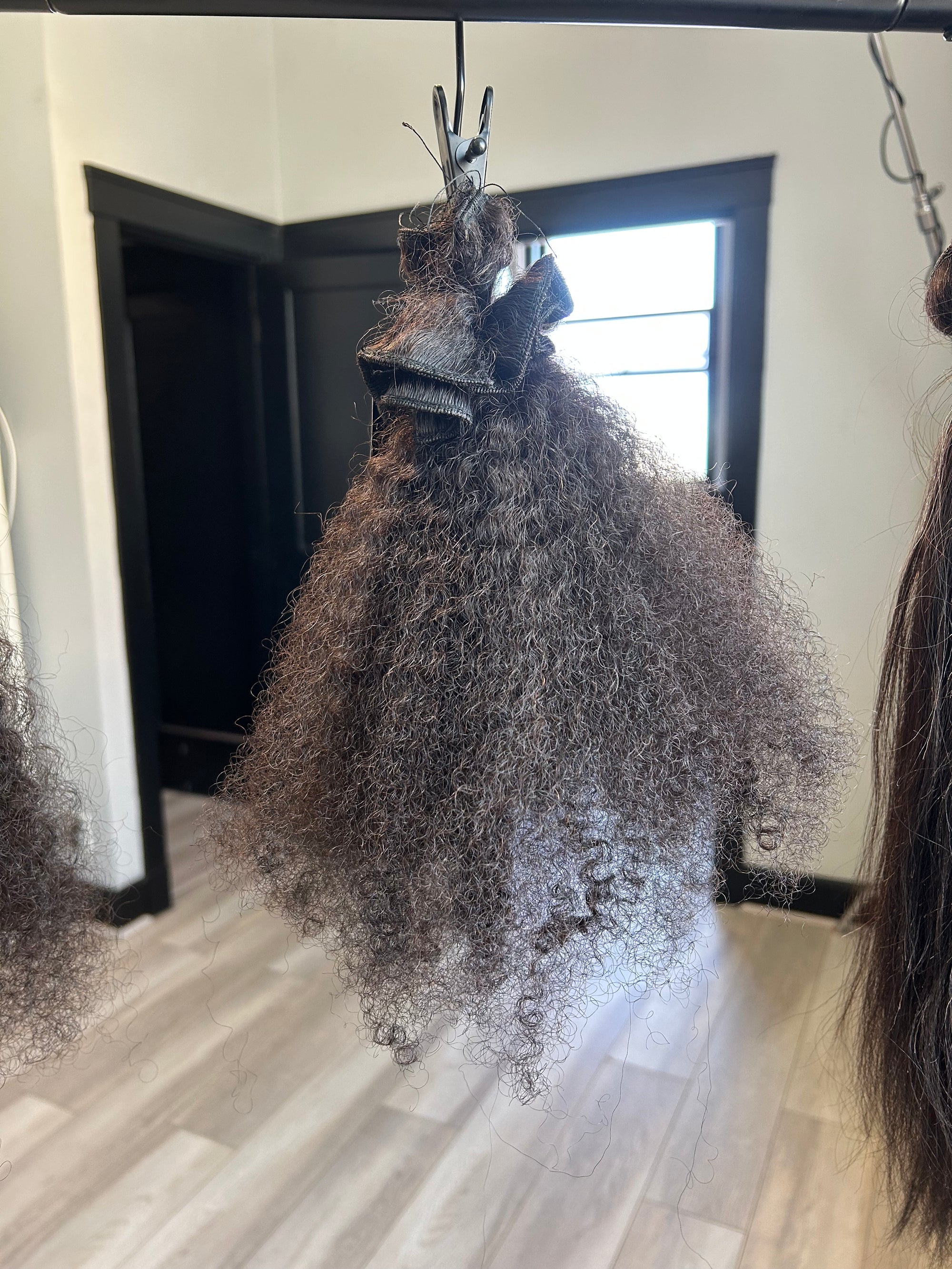 Clearance: 16" Knatural Kurly Weft